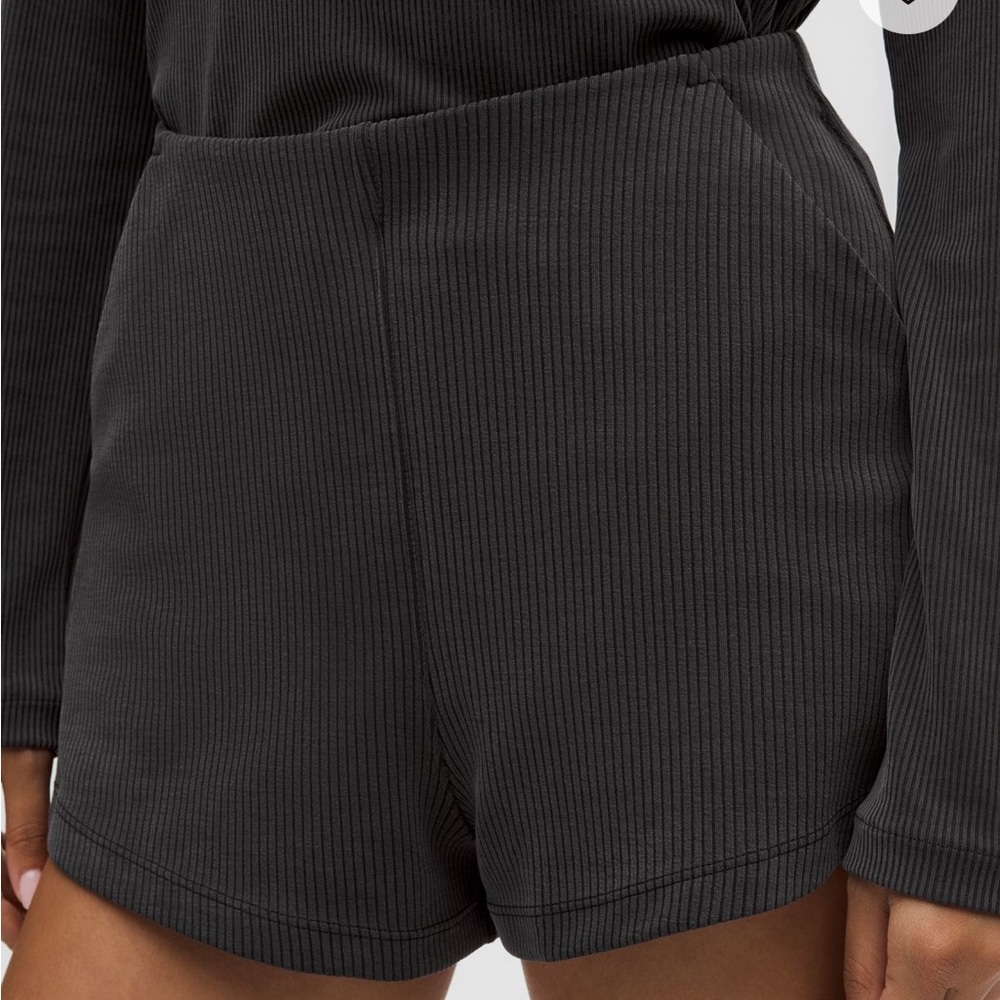 Lulu Ribbed Softstreme Shorts